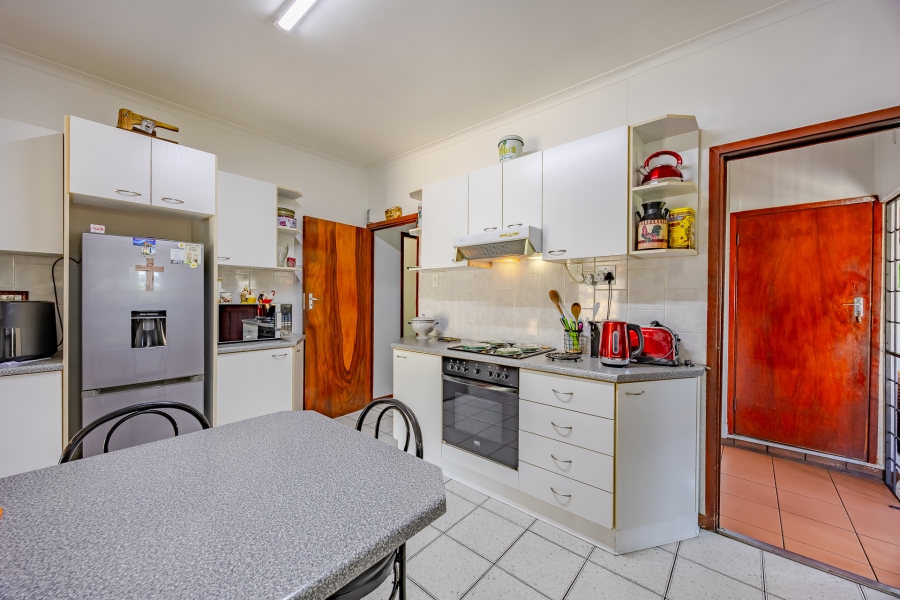 3 Bedroom Property for Sale in Bothasig Western Cape